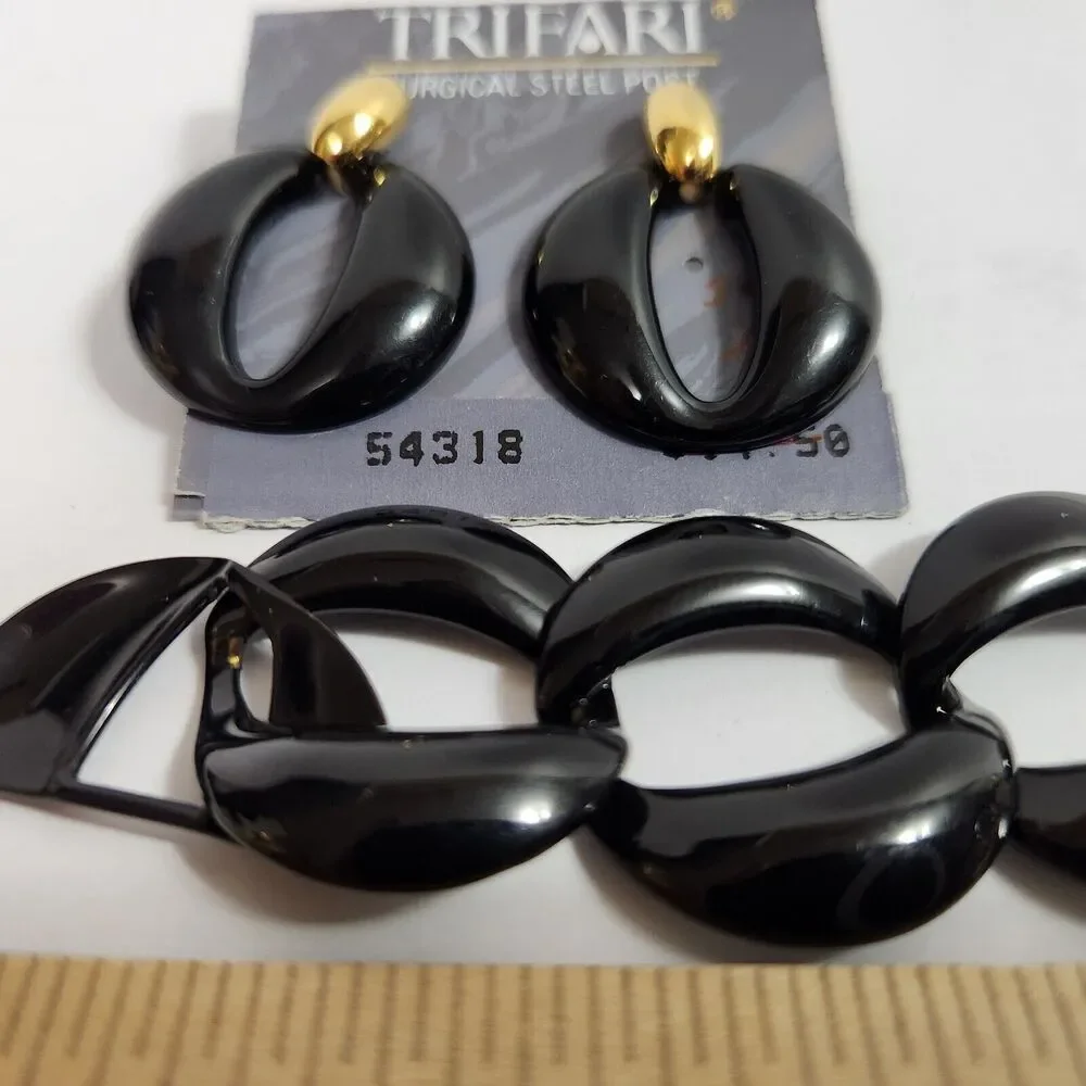 Vintage TRIFARI Black Link Bracelet and Pierced Earring Set - Sweet & Simple